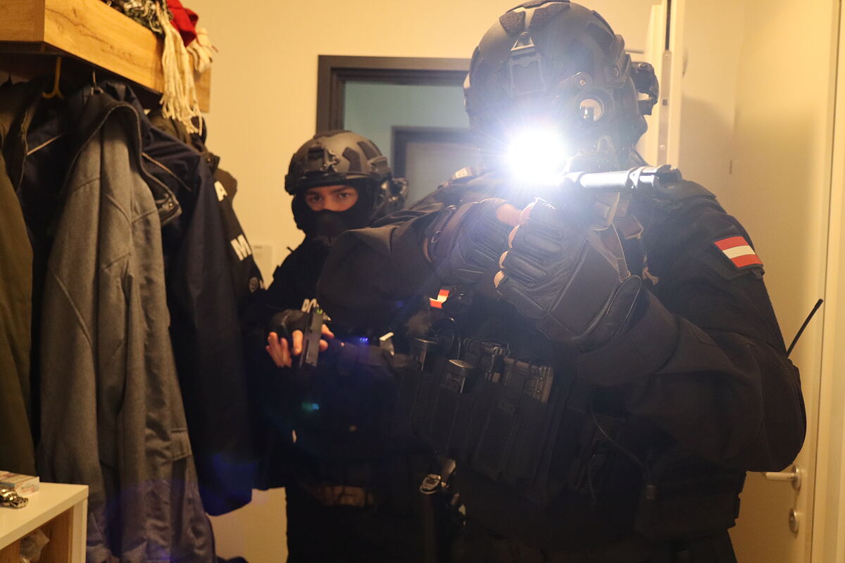 PW - 00 - Fahndung Spezial