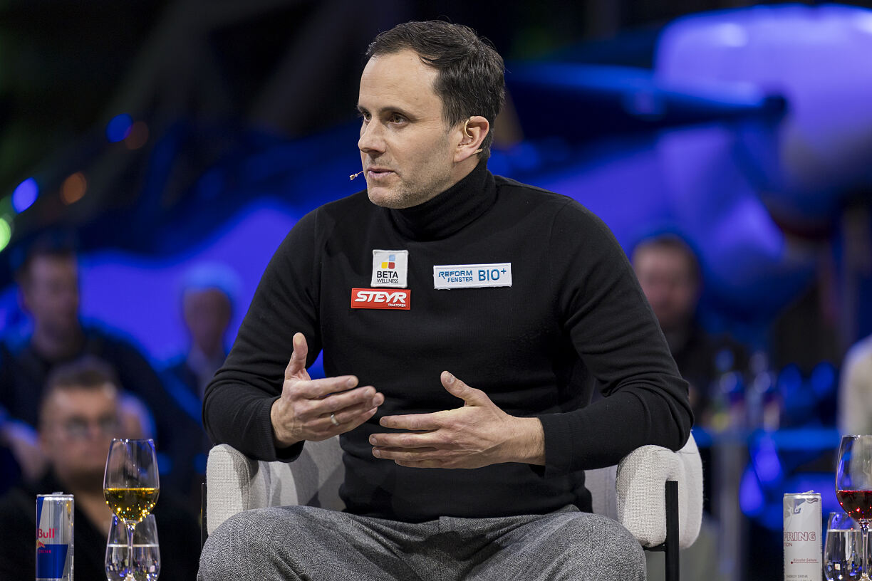 PW - 10 - Sport und Talk aus dem Hangar-7