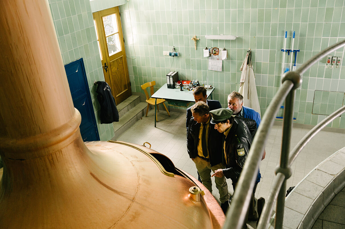 PW - 16 - Hubert und Staller - Weiblich, böse, tot ...