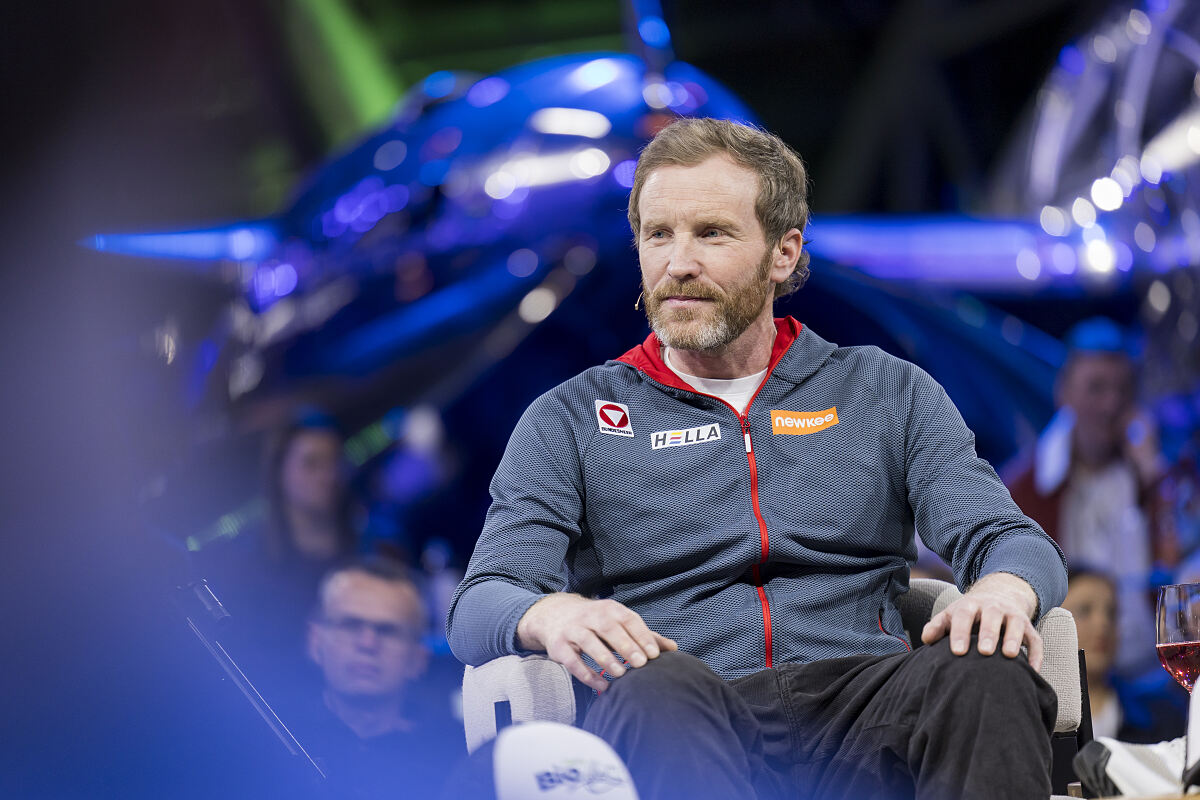 PW - 00 - Sport und Talk aus dem Hangar-7