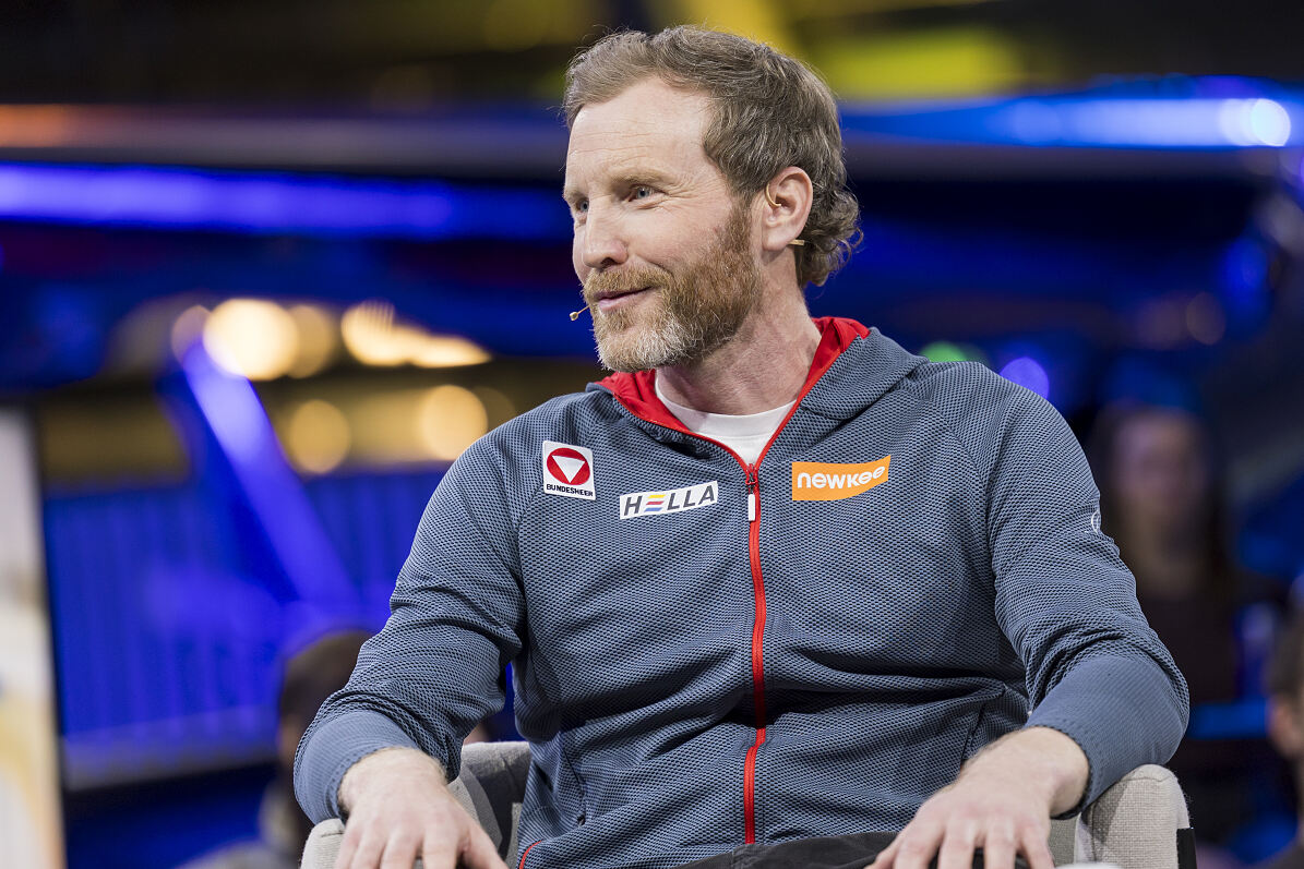 PW - 00 - Sport und Talk aus dem Hangar-7