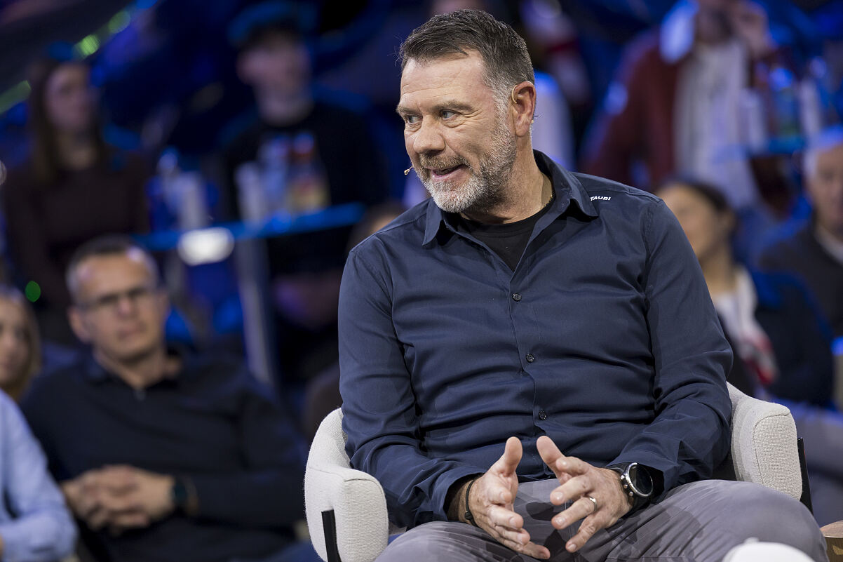 PW - 00 - Sport und Talk aus dem Hangar-7