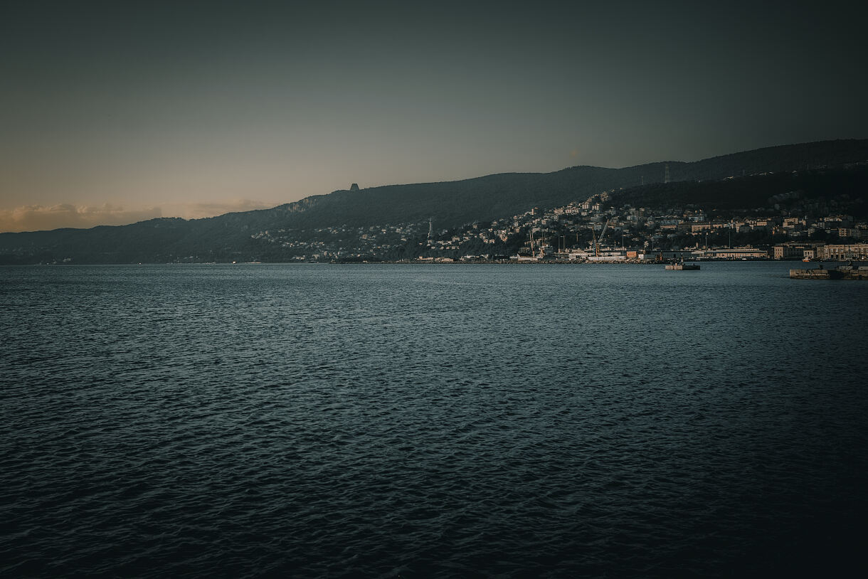 PW - 21 - Heimatleuchten - Triest - Sehnsucht Süden