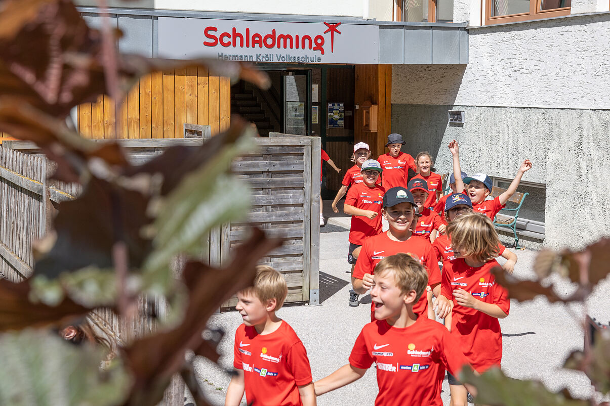 Kinder der Volksschule Schladming