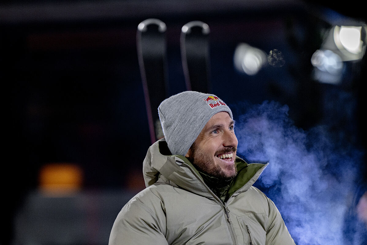 Marcel Hirscher verrät im „Sport und Talk Spezial“ aus Saalbach-Hinterglemm bei ServusTV, dass er neuer Kolumnist bei The Red Bulletin wird