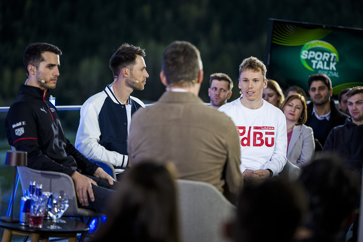 PW - 00 - Sport und Talk aus dem Hangar-7