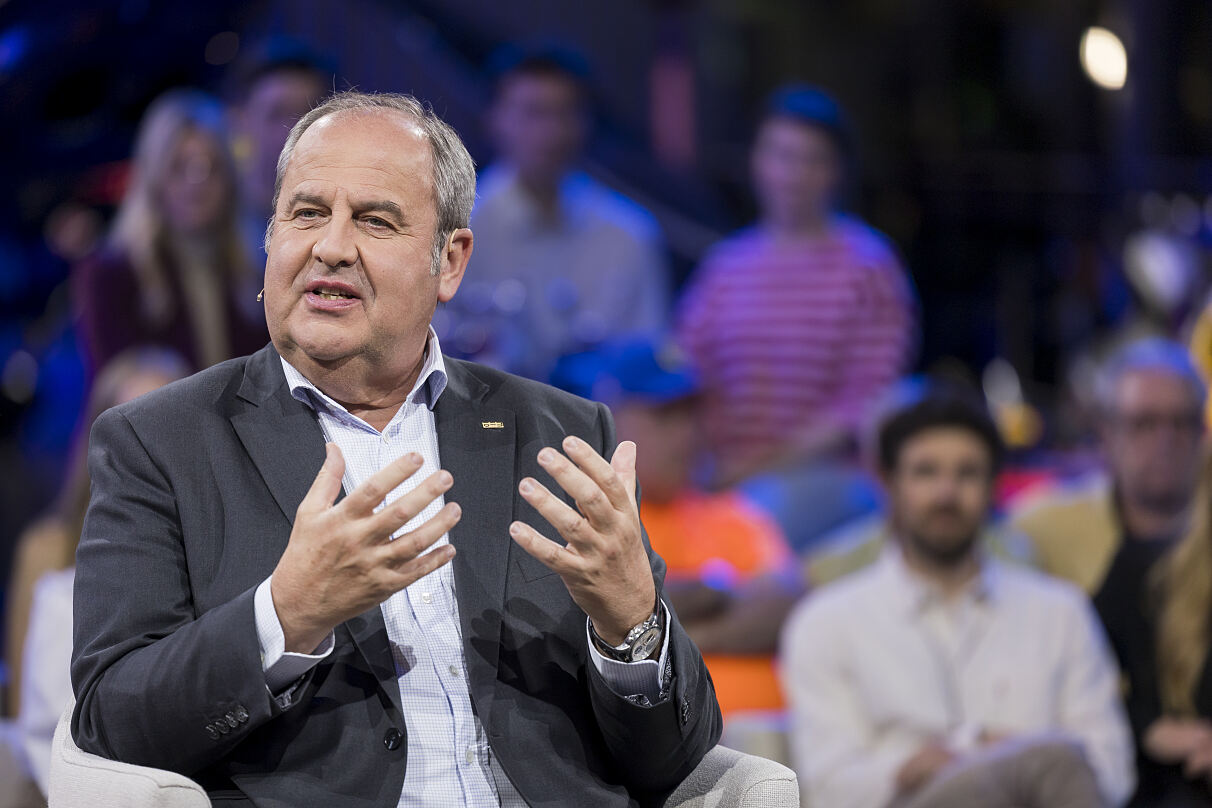 PW - 00 - Sport und Talk aus dem Hangar-7