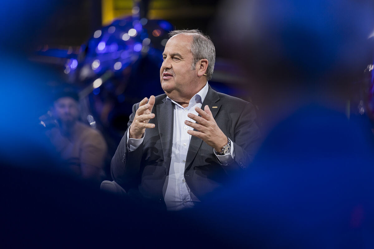 PW - 00 - Sport und Talk aus dem Hangar-7