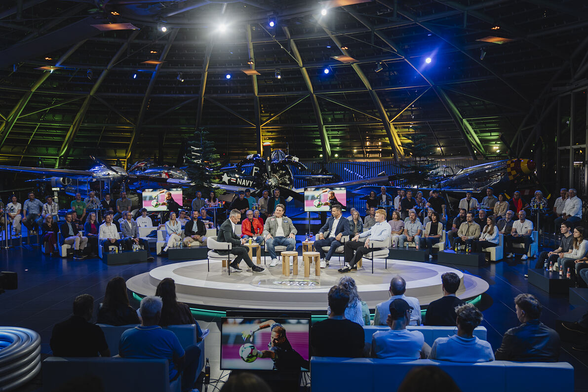 PW - 00 - Sport und Talk aus dem Hangar-7