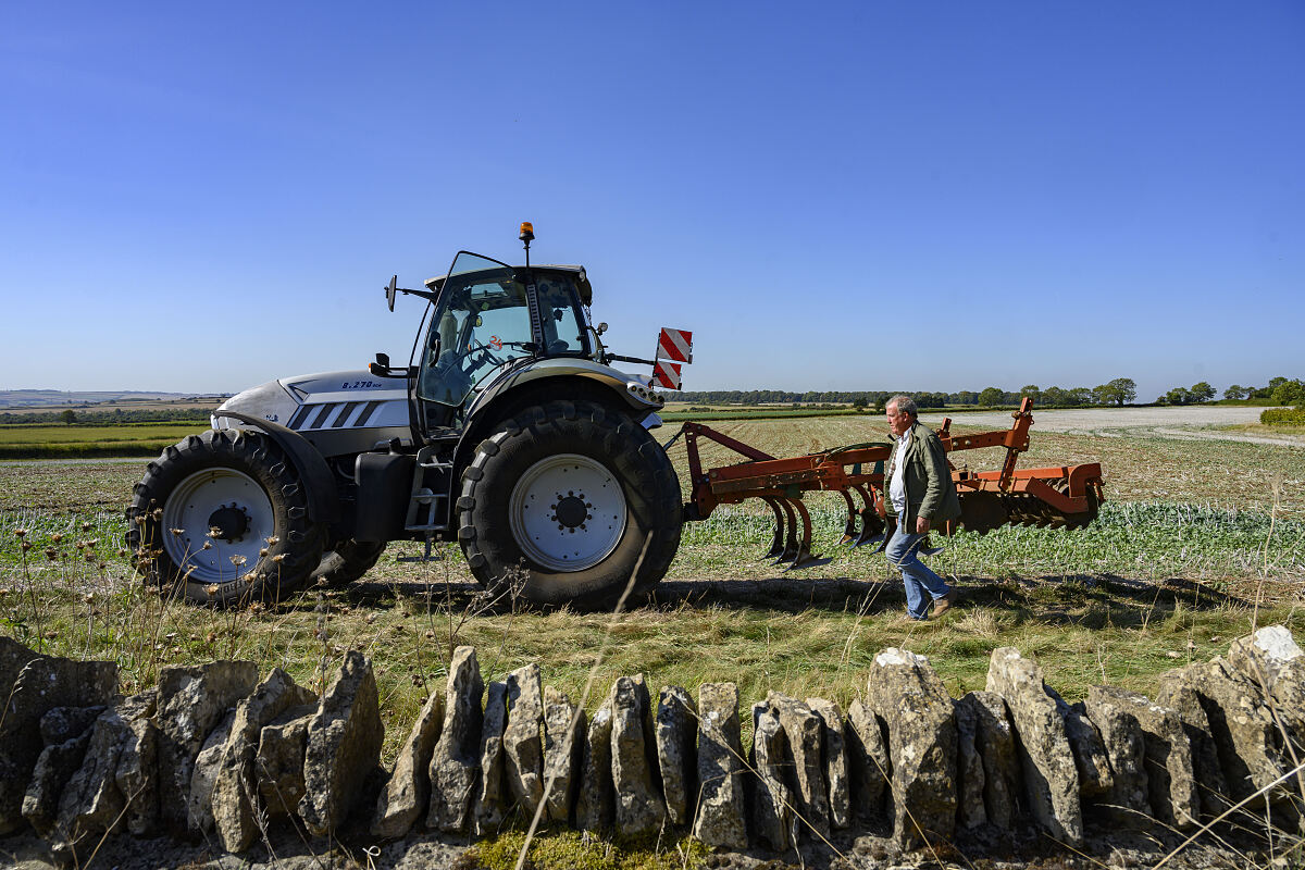 PW - 31 - Clarksons Farm - Schmuhsen