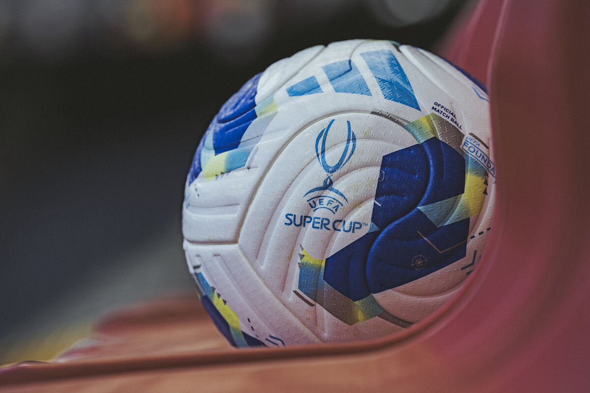 PW - 00 - UEFA Super Cup