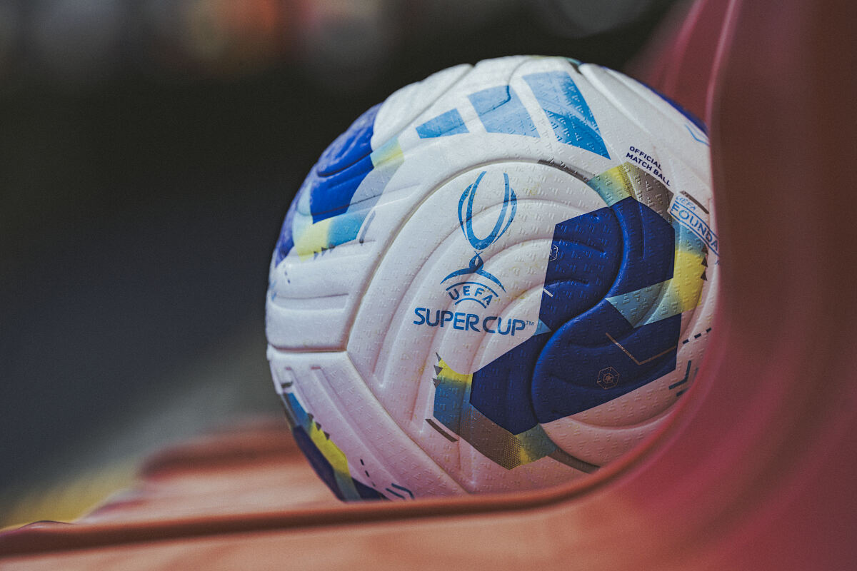 PW - 00 - UEFA Super Cup
