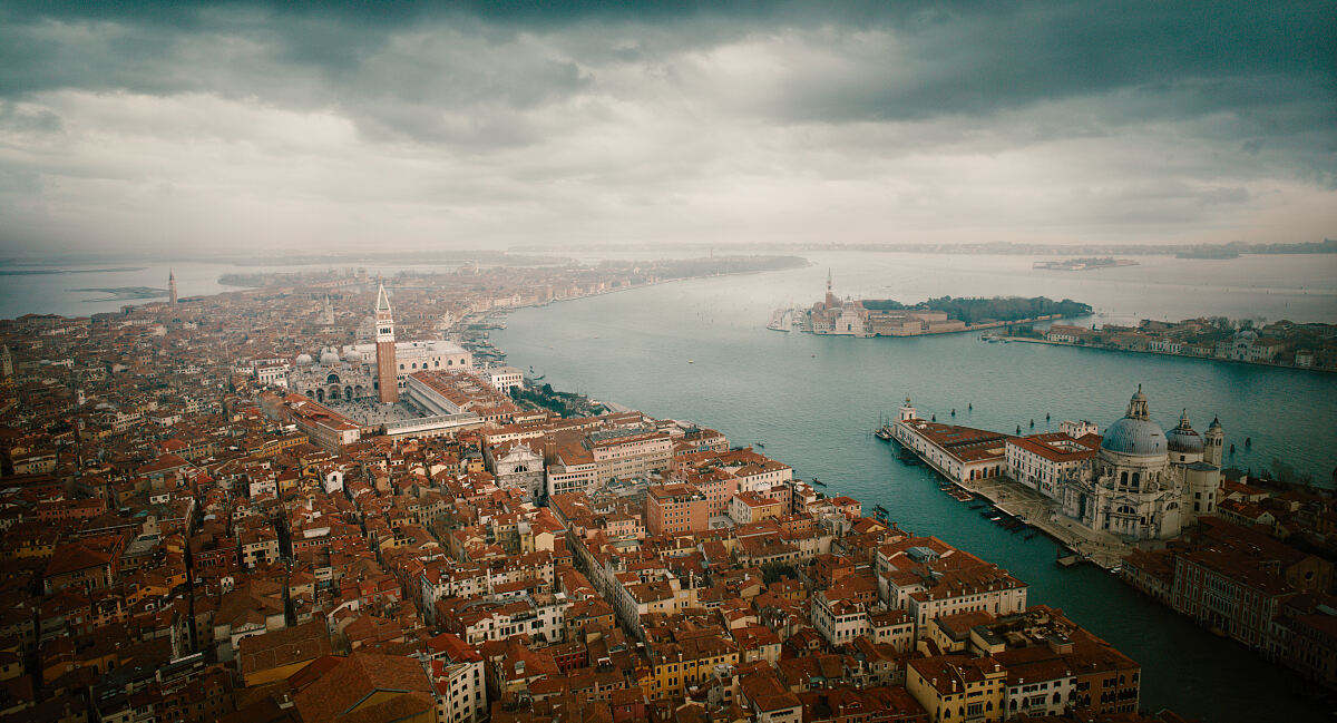 PW - 39 - A Haunting in Venice