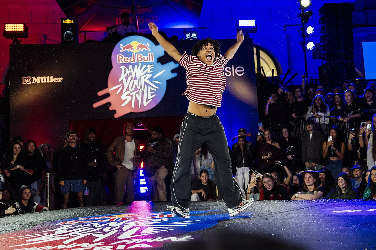 PW - 00 - Red Bull Dance your Style
