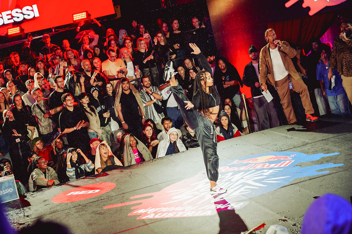 PW - 00 - Red Bull Dance your Style