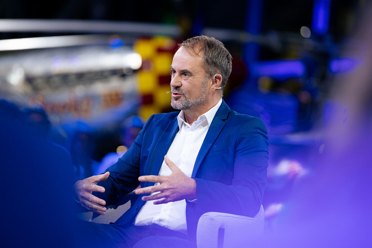 PW - 00 - Sport und Talk aus dem Hangar-7