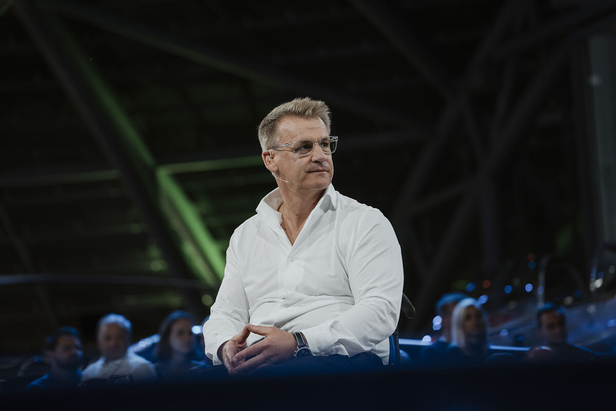 PW - 00 - Sport und Talk aus dem Hangar-7