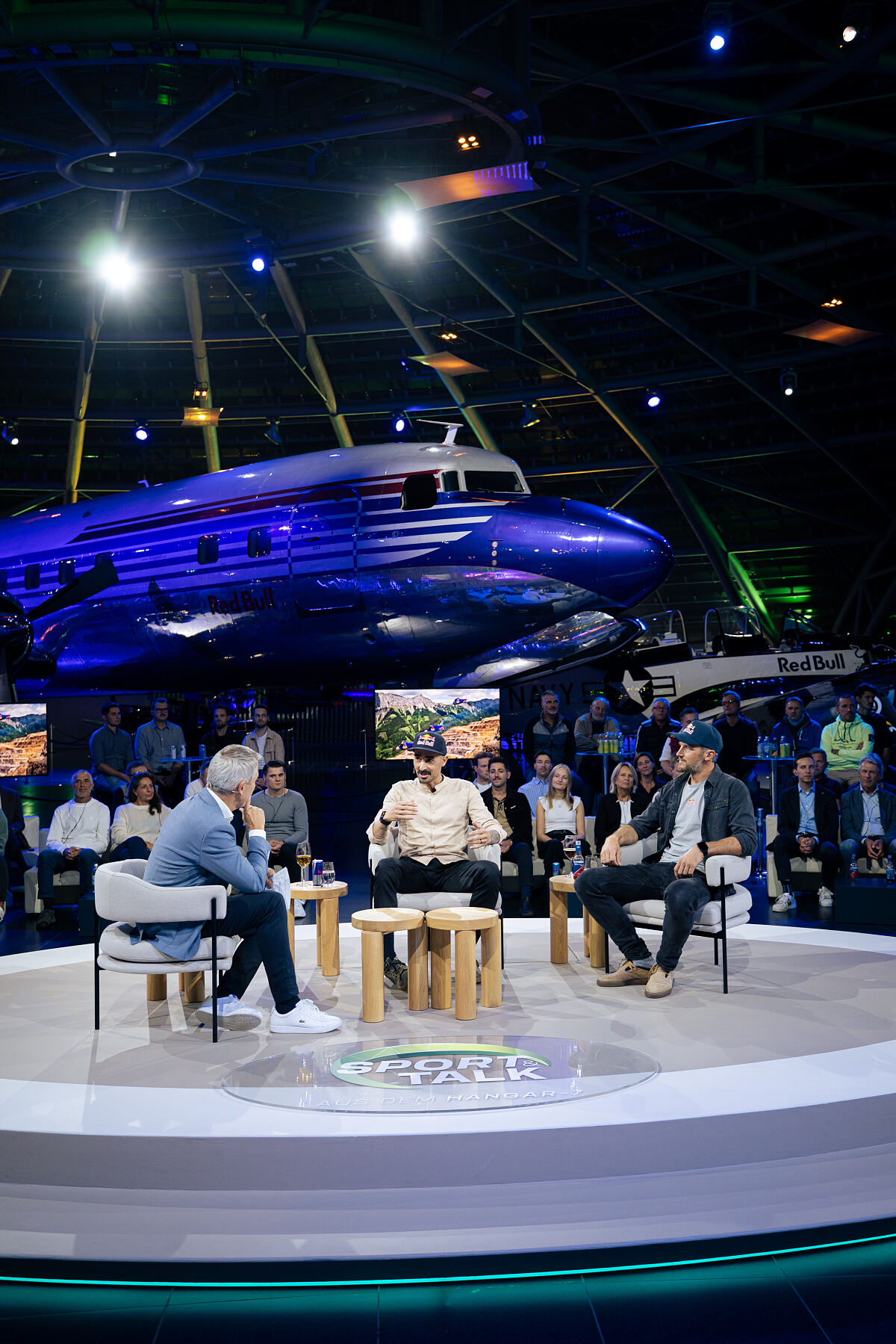 PW - 00 - Sport und Talk aus dem Hangar-7