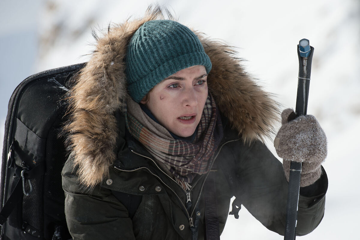Kate Winslet stars in Twentieth Century Foxs THE MOUNTAIN BETWEEN US.