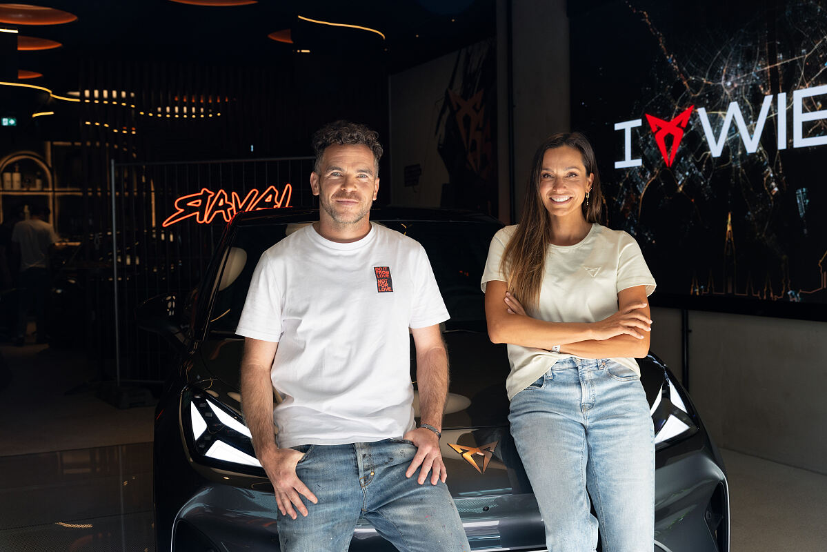 Der ehemalige Fußballprofi Wolfgang Mair und Andrea Schlager