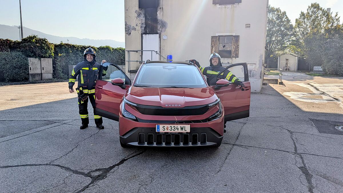 Pascal Kitzmüller and Karl Löwenherz mit Kommandowagen