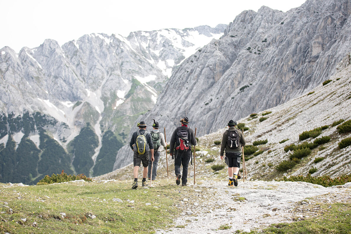 PW - 37 - Heimatleuchten - Wandel im Karwendel