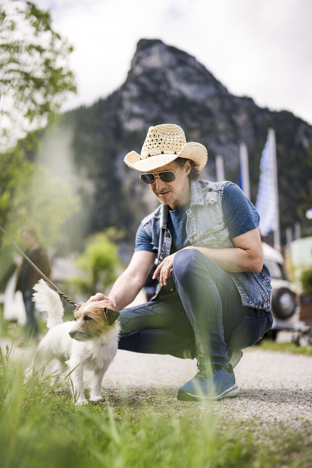 PW - 27 - Ostrowski macht Urlaub - Auf den Hund gekommen