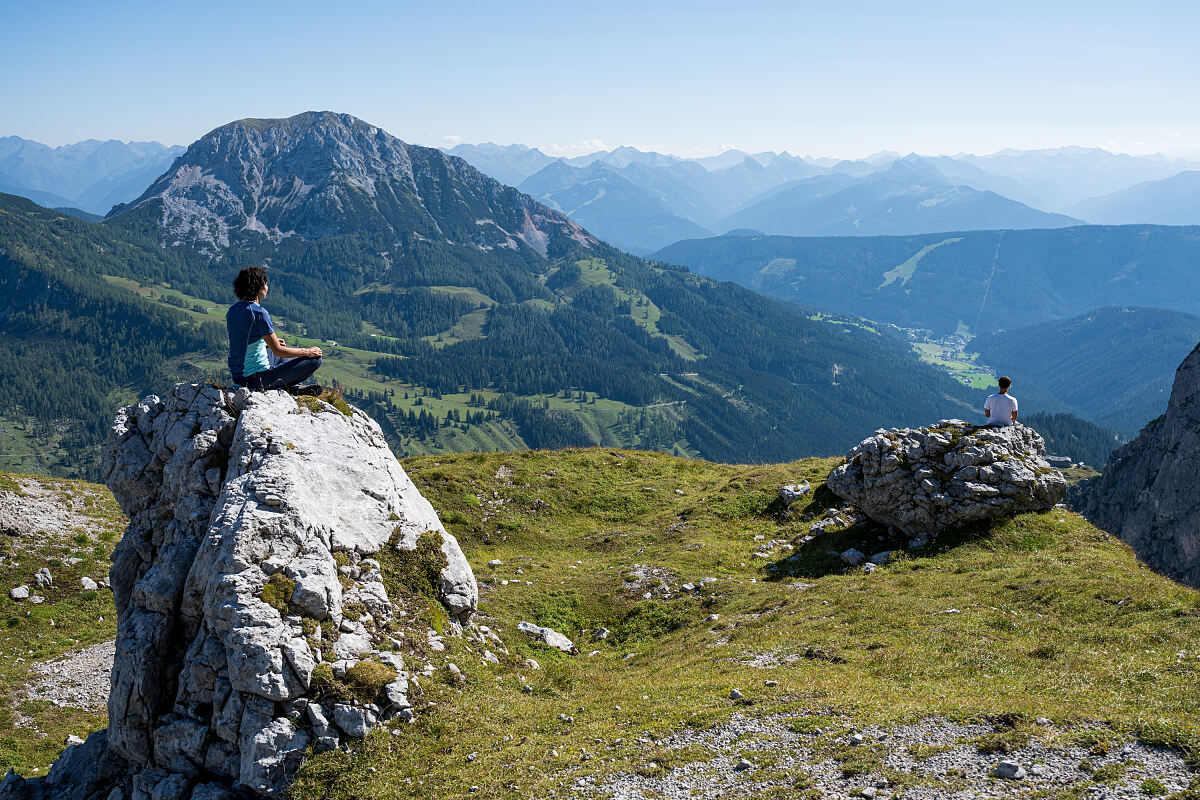 PW - 38 - Bergwelten - Zu Fuß durchs Salzkammergut - Weitwandern am Berge-Seen-Trail
