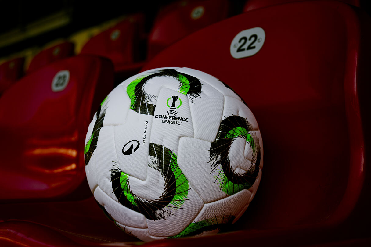 PW - 00 - UEFA Conference League