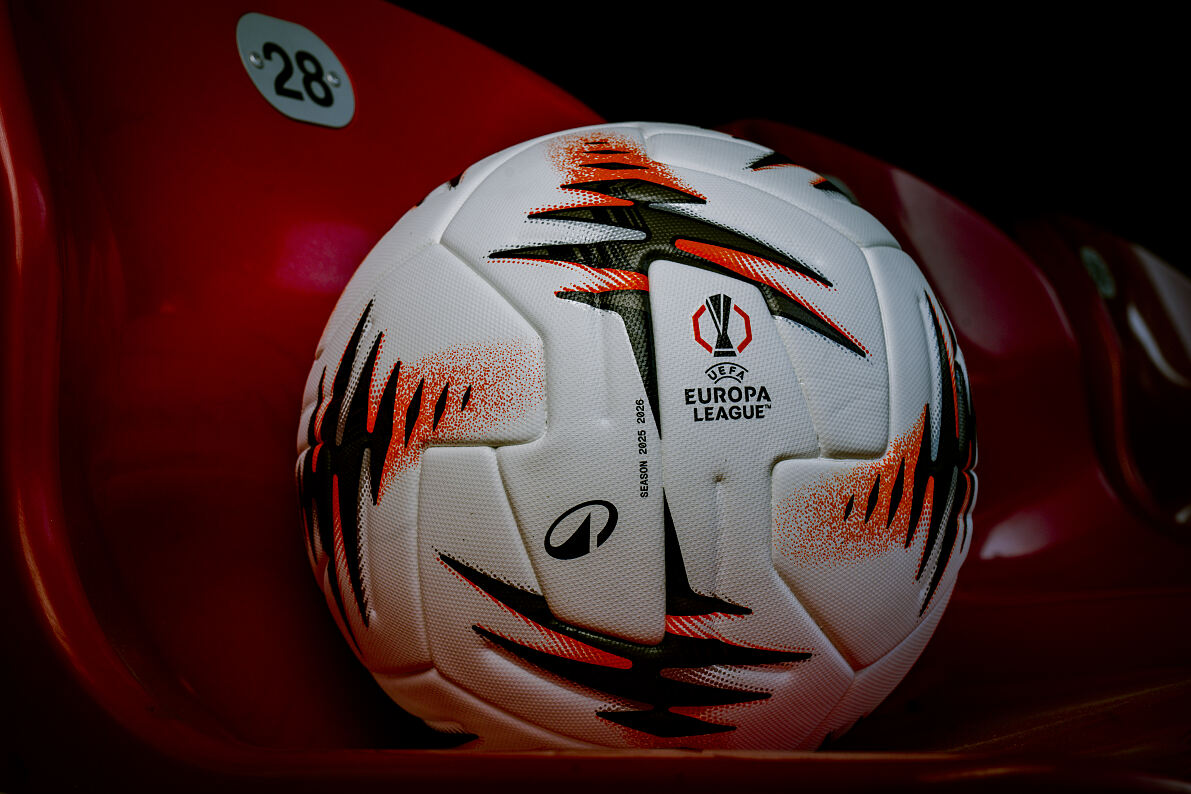 PW - 00 - UEFA Europa League