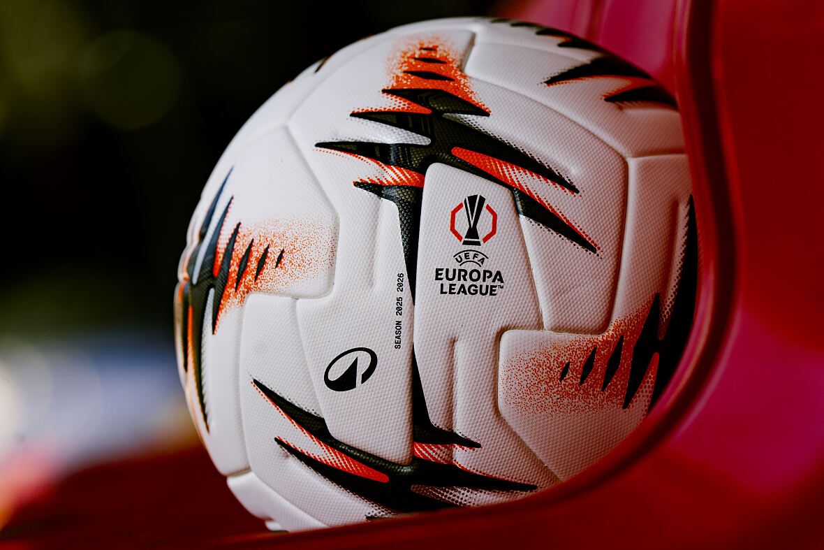 PW - 00 - UEFA Europa League