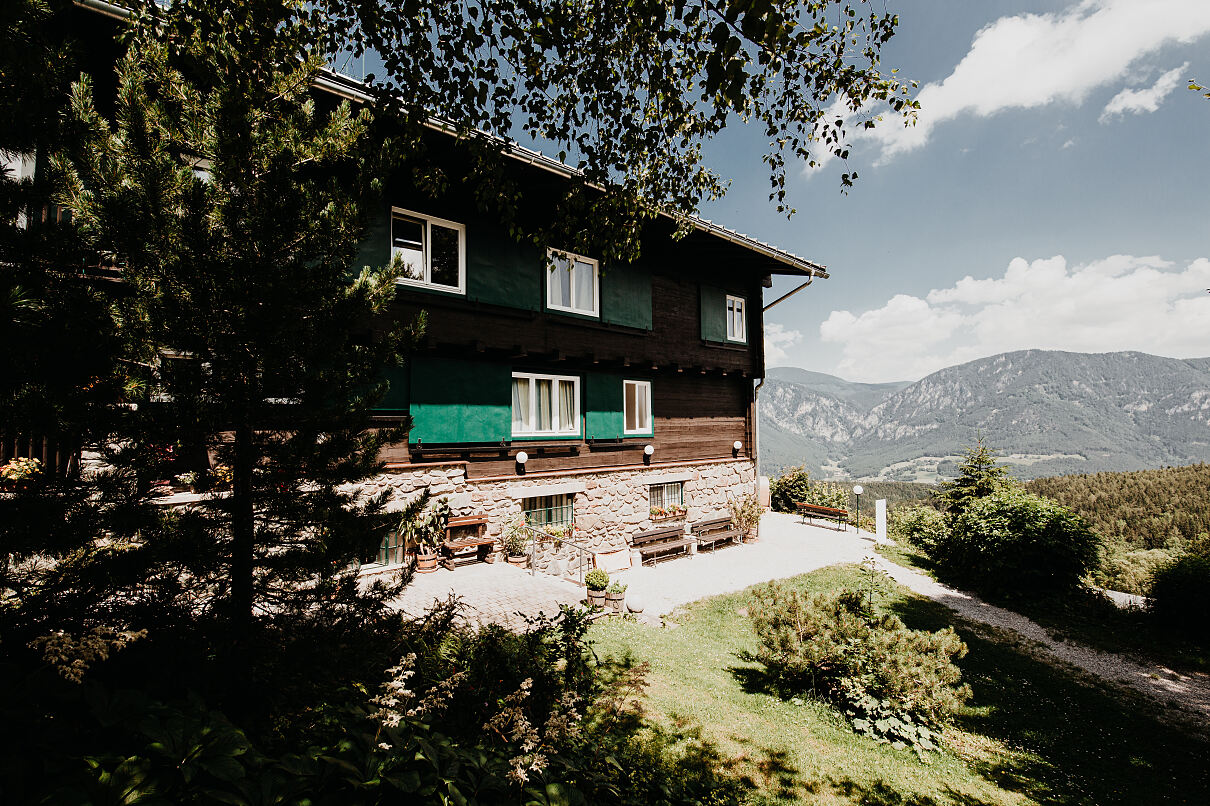PW - 41 - Österreichische Hotellegenden - Traditionshäuser in Familienhand