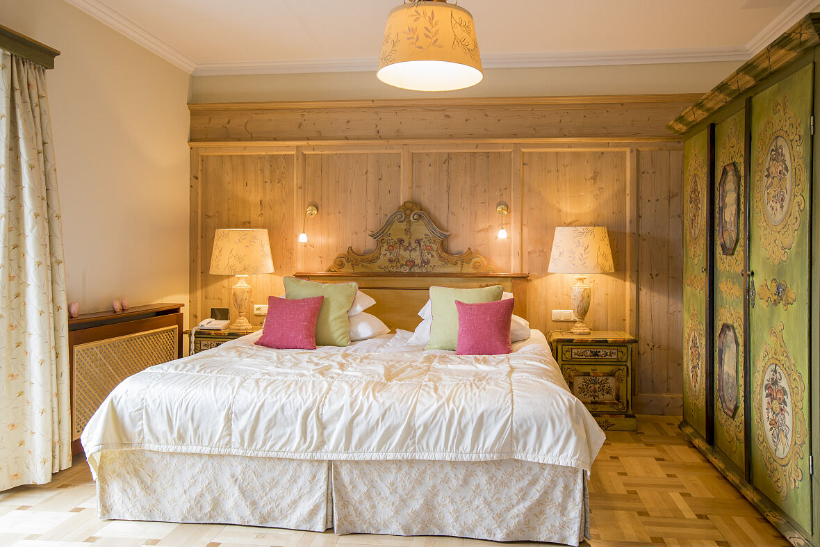 PW - 41 - Österreichische Hotellegenden - Traditionshäuser in Familienhand