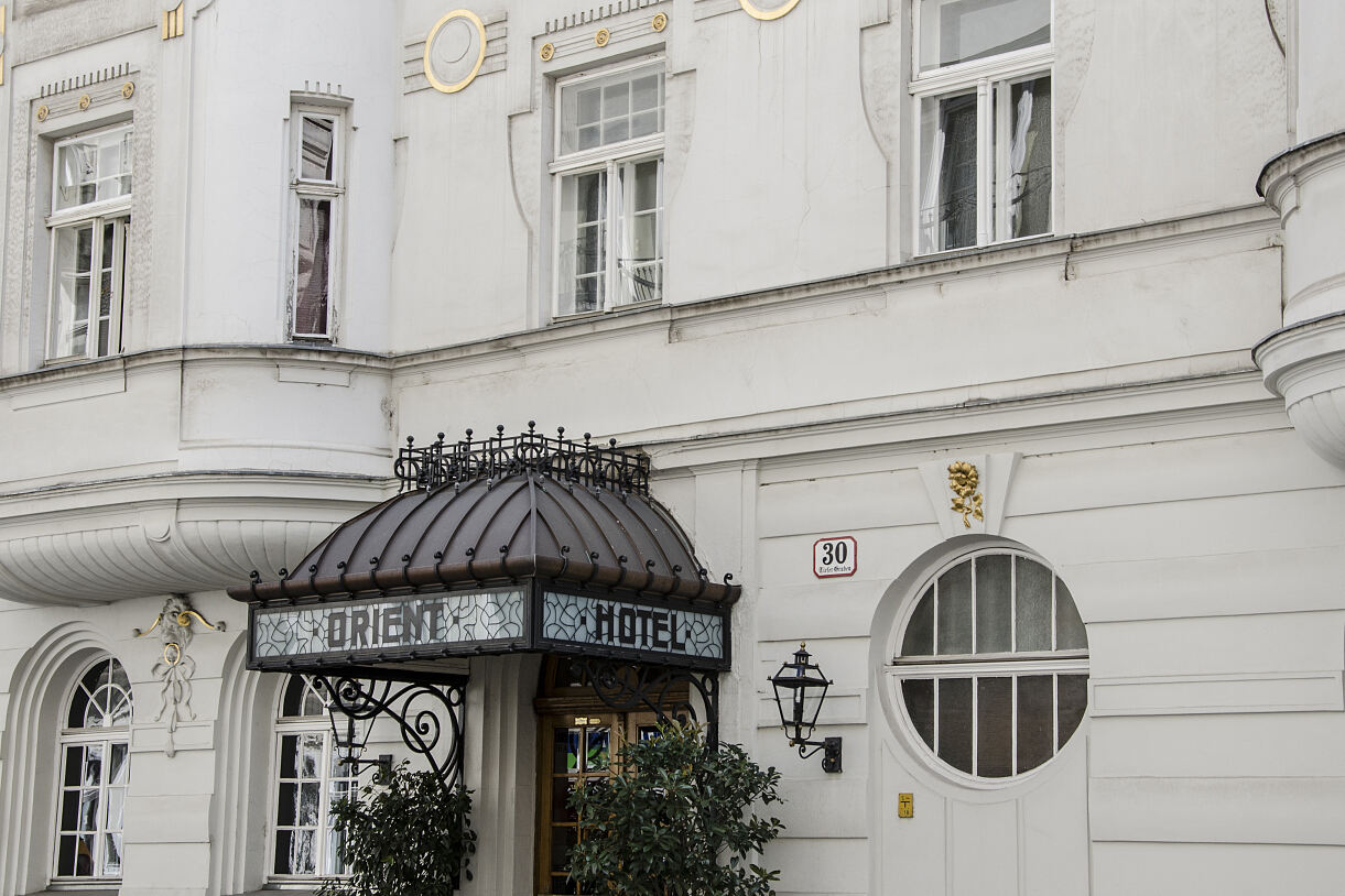 PW - 45 - Österreichische Hotellegenden - Traditionshäuser in Familienhand