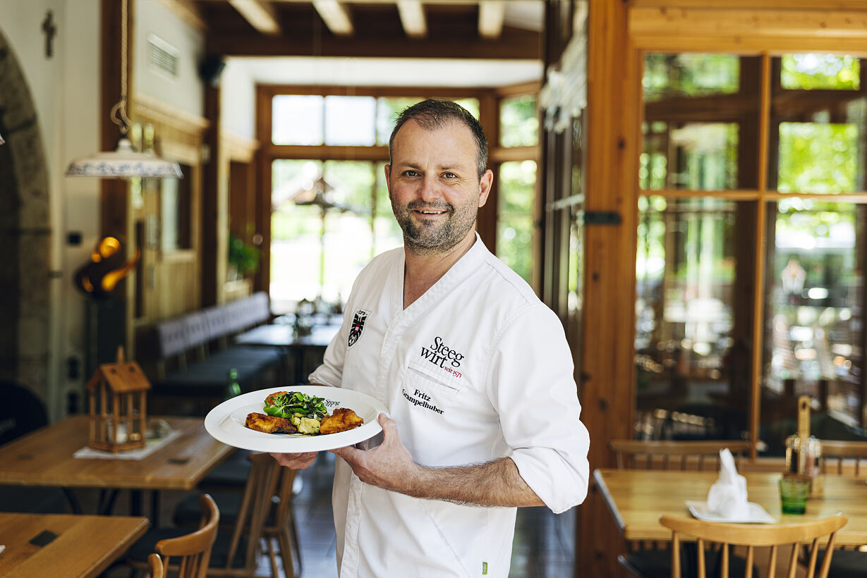 PW - 46 - Heimatleuchten - Fritz, was gibt’s? Heimatküche für Österreichs Nationalteam