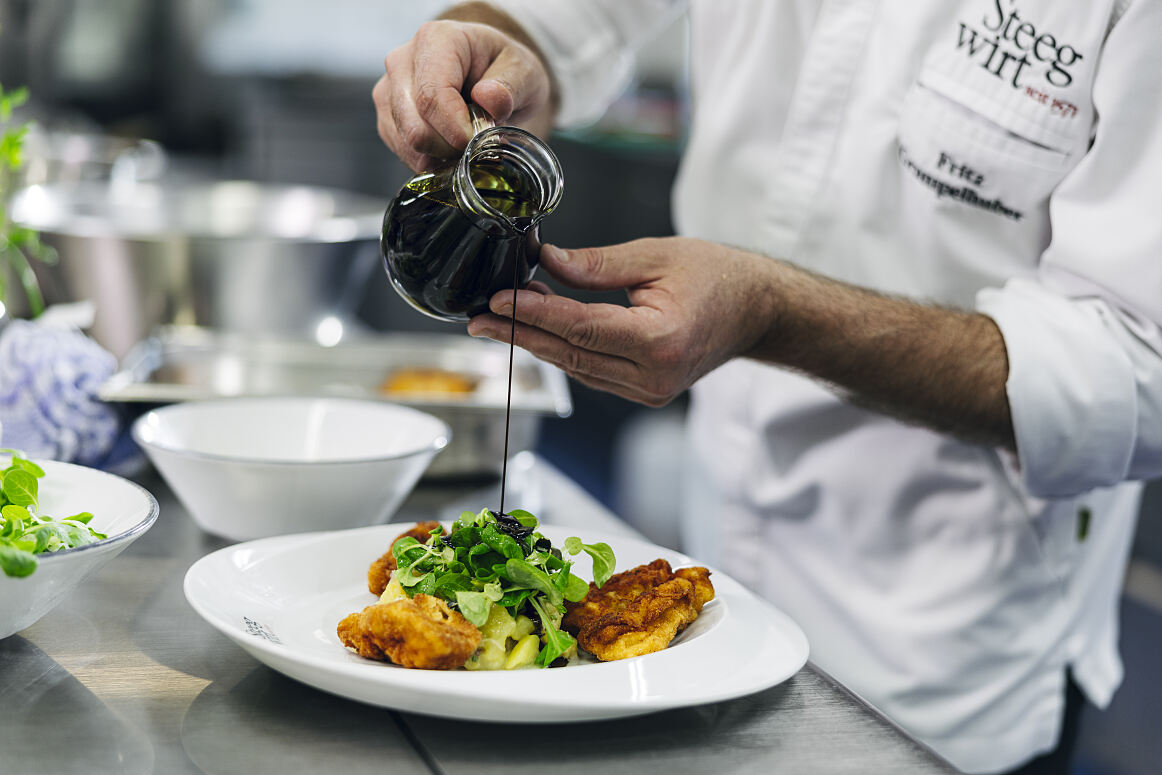 PW - 46 - Heimatleuchten - Fritz, was gibt’s? Heimatküche für Österreichs Nationalteam