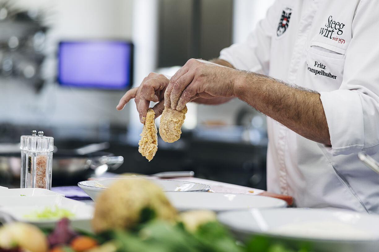 PW - 46 - Heimatleuchten - Fritz, was gibt’s? Heimatküche für Österreichs Nationalteam