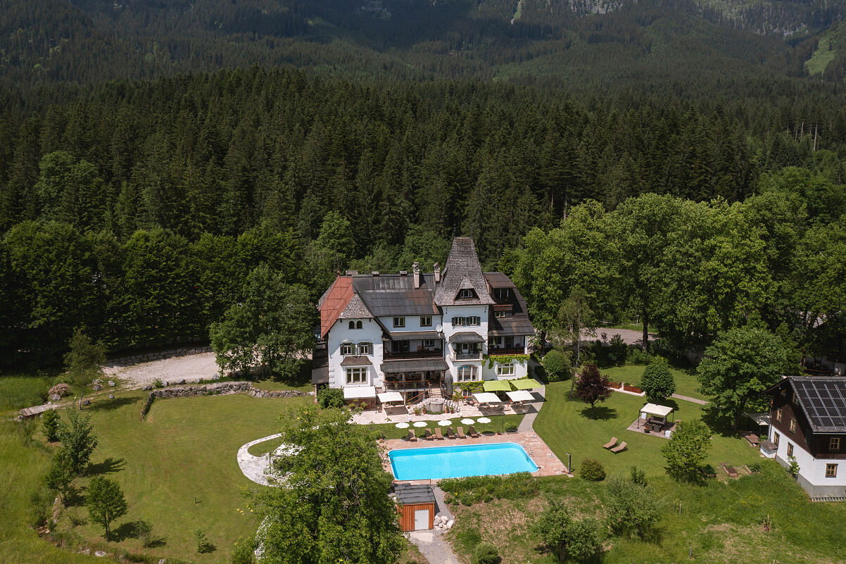 PW - 48 - Österreichische Hotellegenden - Traditionshäuser in Familienhand