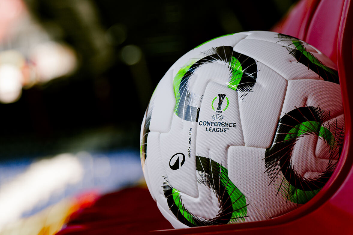 PW - 51 - UEFA Conference League