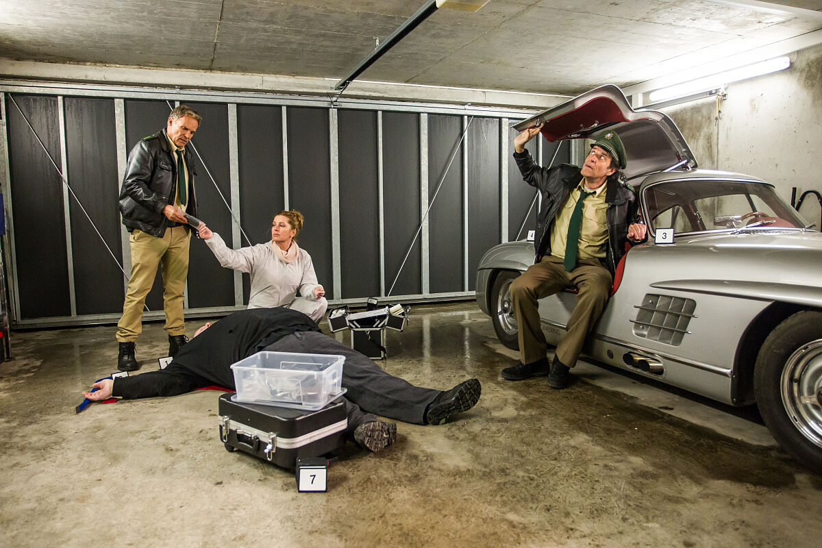 PW - 51 - Hubert und Staller - Hoch versichert, tief gefallen