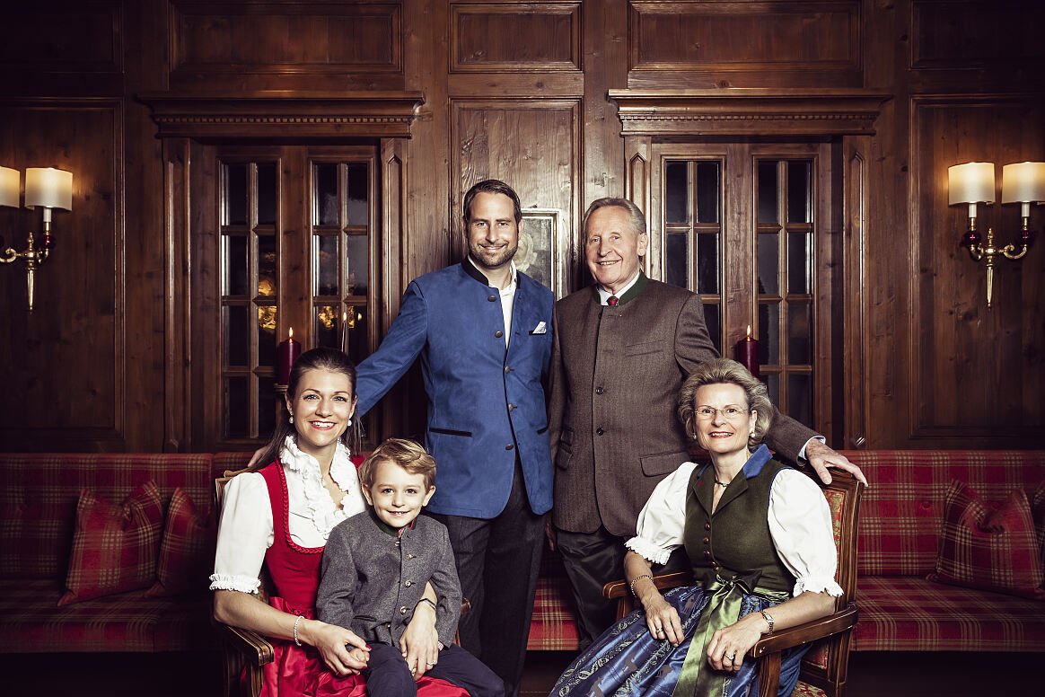 PW - 52 - Österreichische Hotellegenden - Traditionshäuser in Familienhand