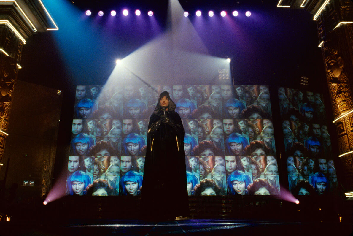 PW - 52 - The Bodyguard