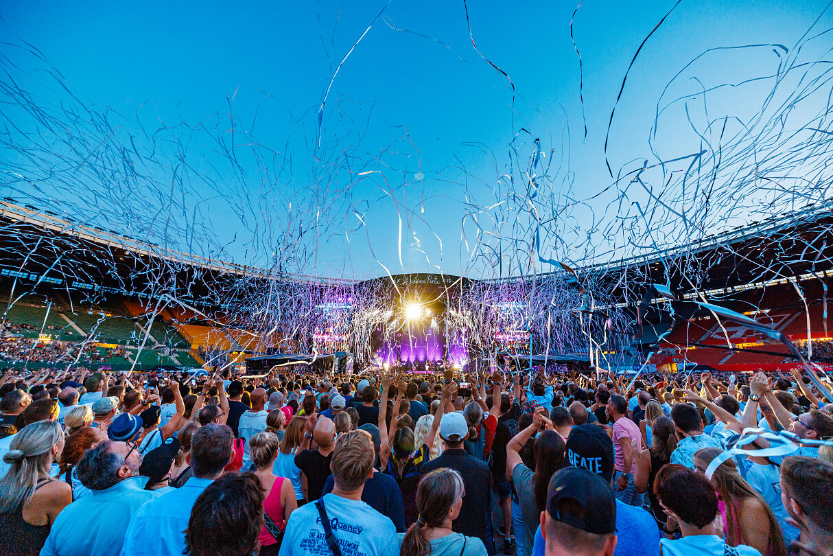 PW - 01 - Seiler und Speer A schware Partie 25 - LIVE aus dem Ernst-Happel-Stadion