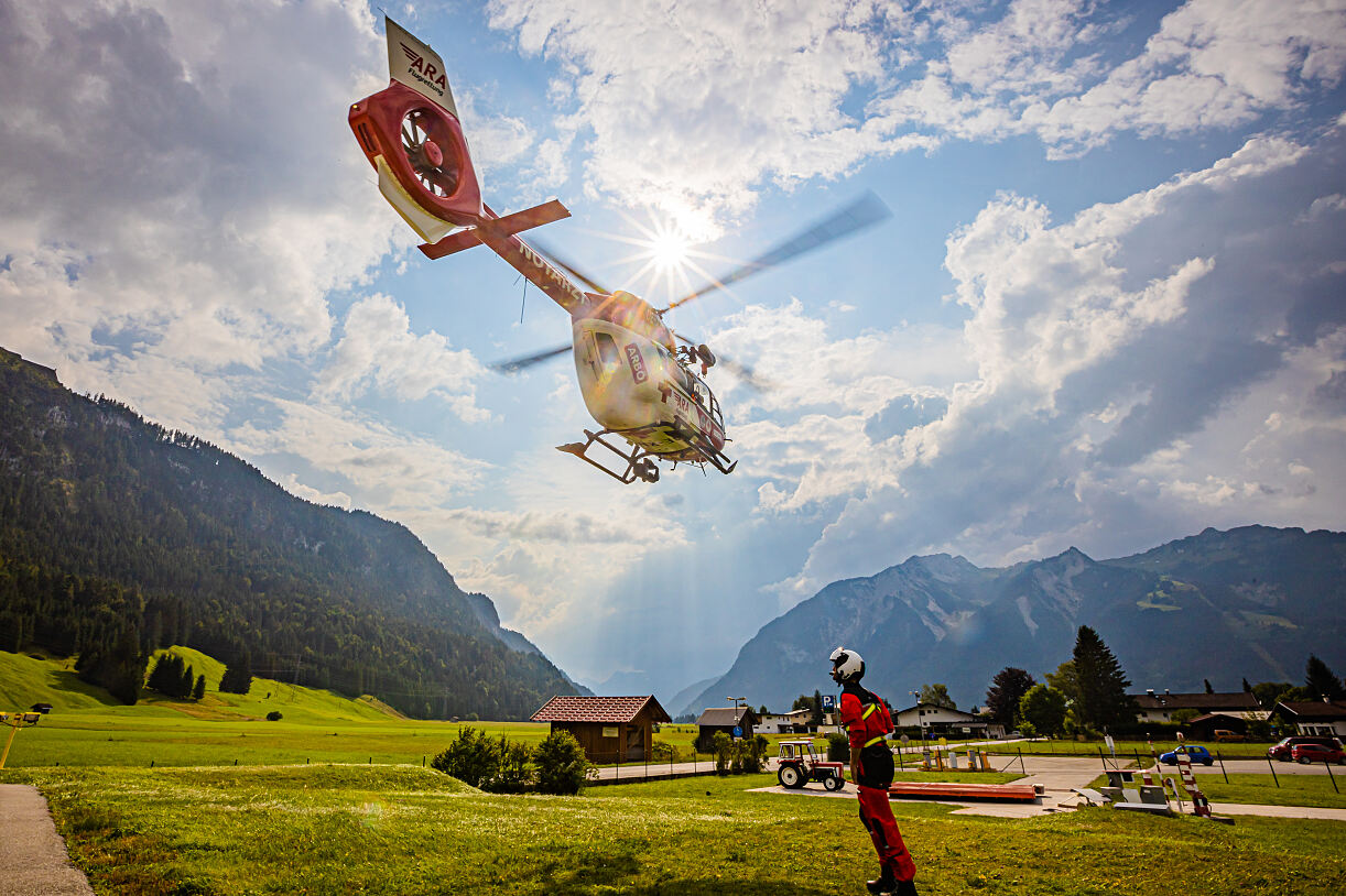 PW - 02 - Die Flugretter – Notruf in den Alpen