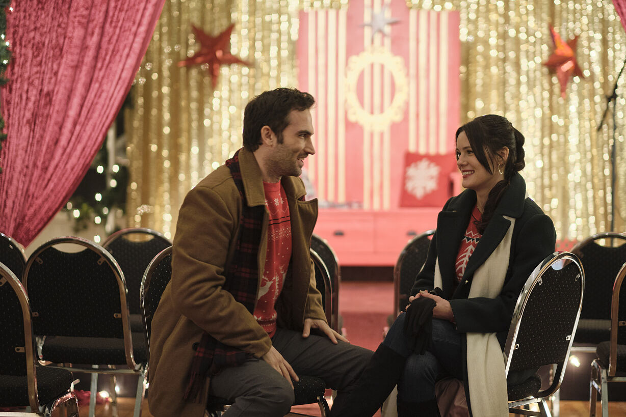 PW - 49 - The Christmas Book