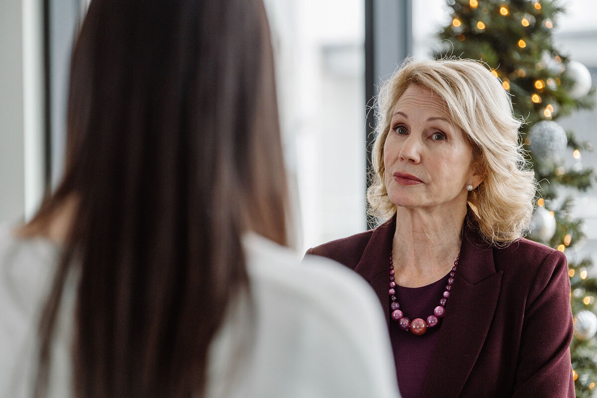 PW - 49 - The Christmas Book