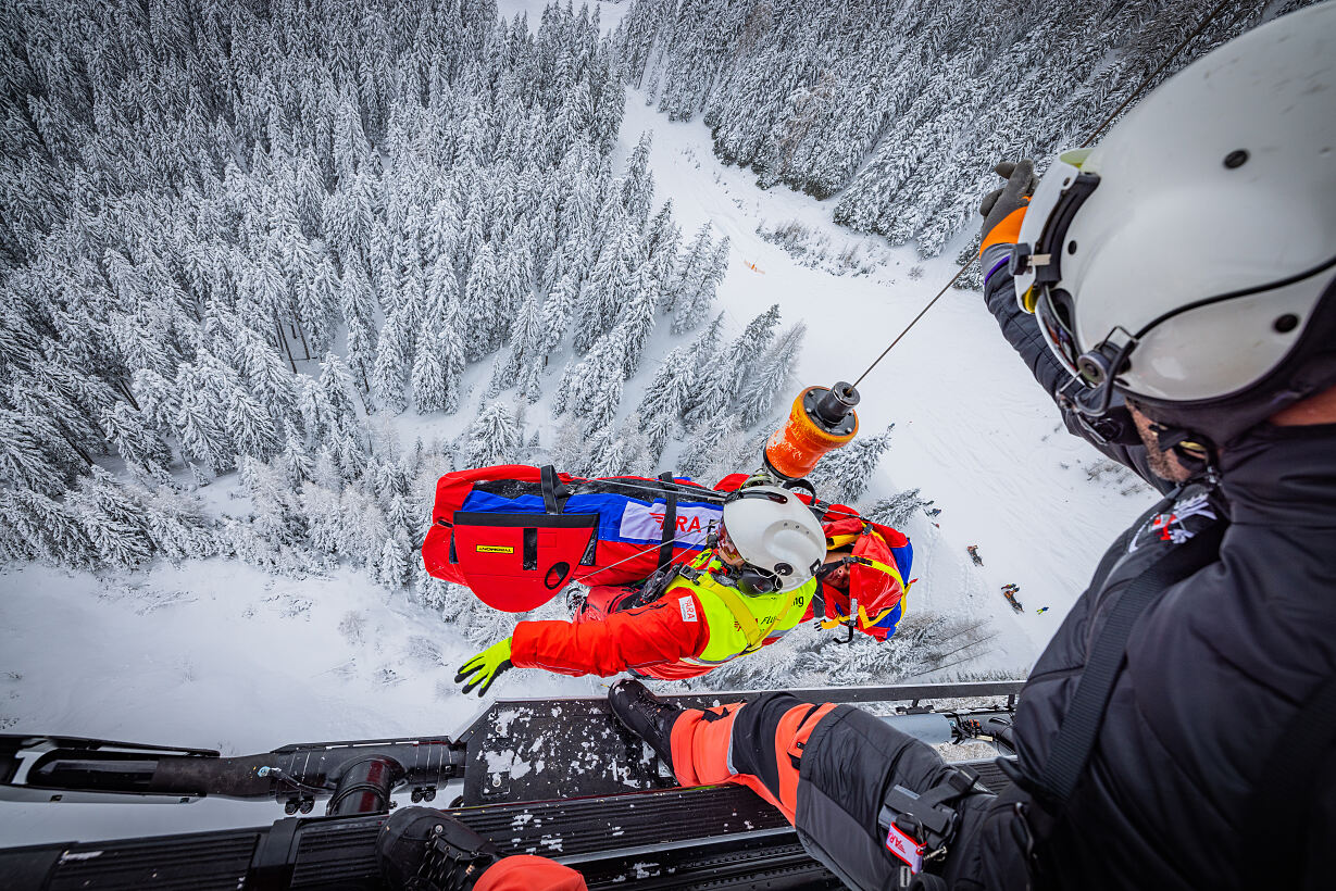 PW - 04 - Die Flugretter – Notruf in den Alpen