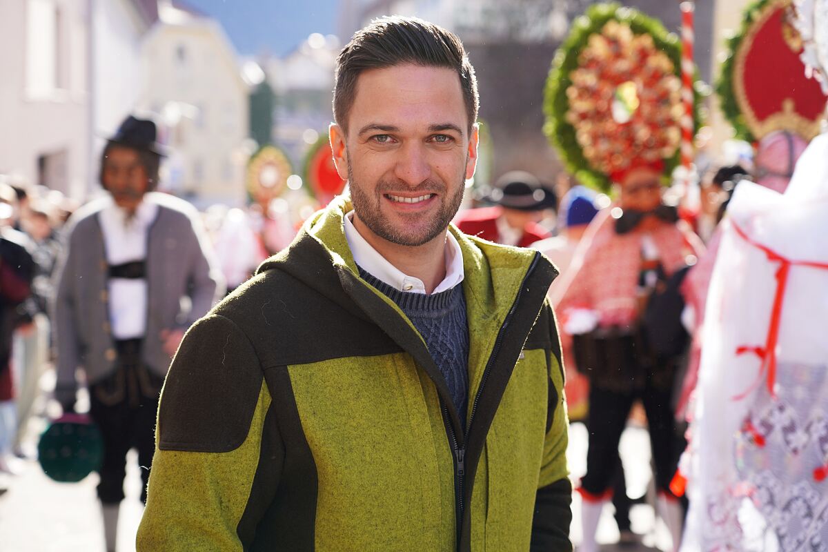 PW - 08 - Hoagascht - Iatz klumperets - Imster Fasnacht