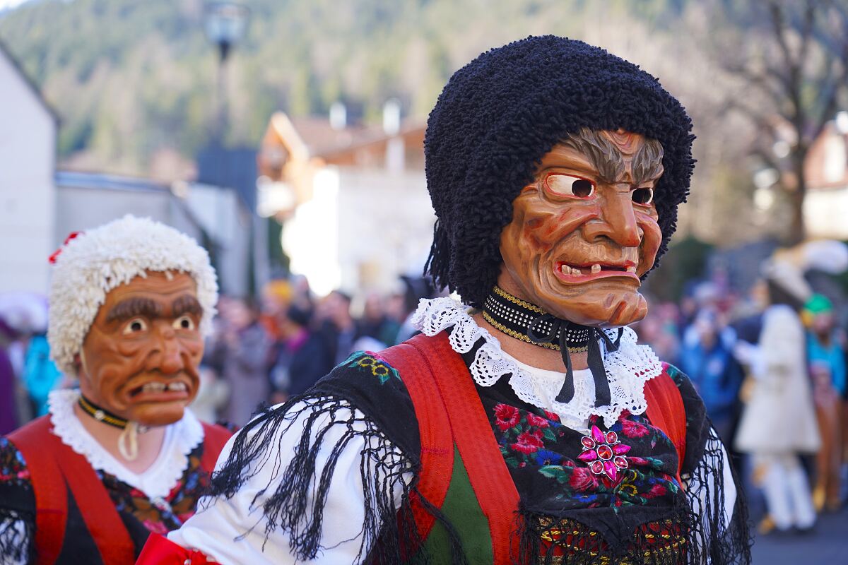 PW - 08 - Hoagascht - Iatz klumperets - Imster Fasnacht