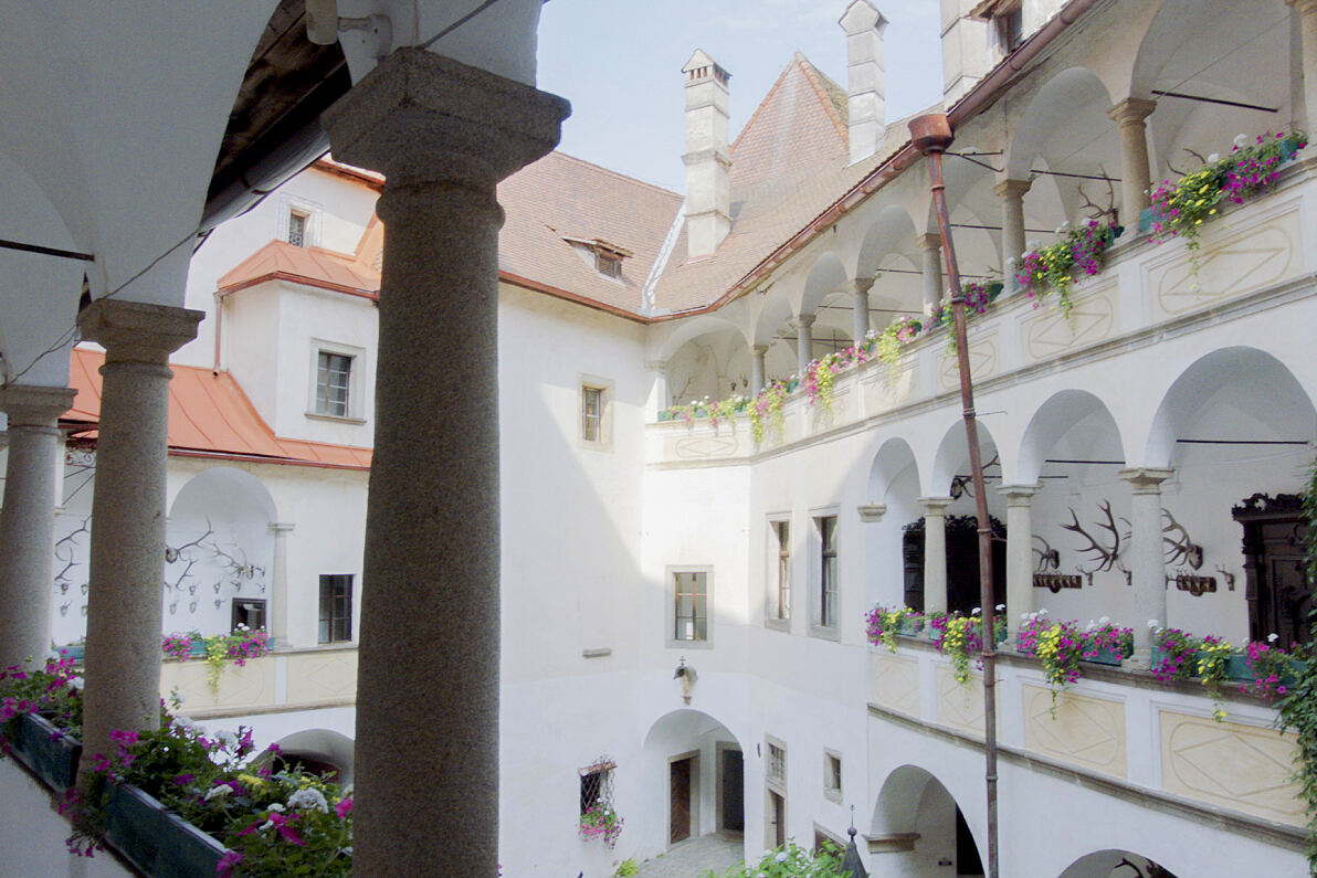 PW - 09 - Hier lässt sichs leben - Zuhause zwischen Zinnen